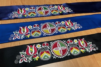 polotovar na folklórní pásek 800Kč